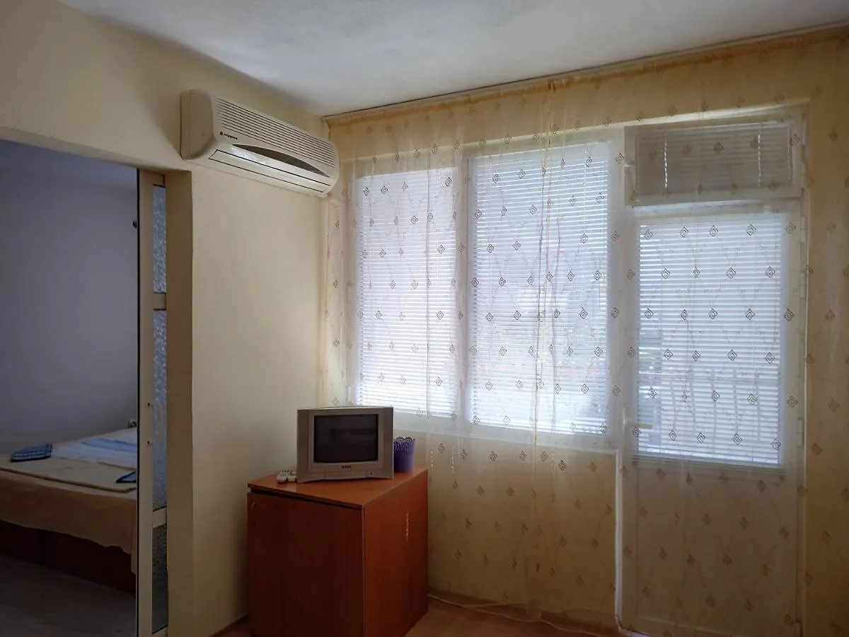 Rooms Via Maris Sozopol 3*,